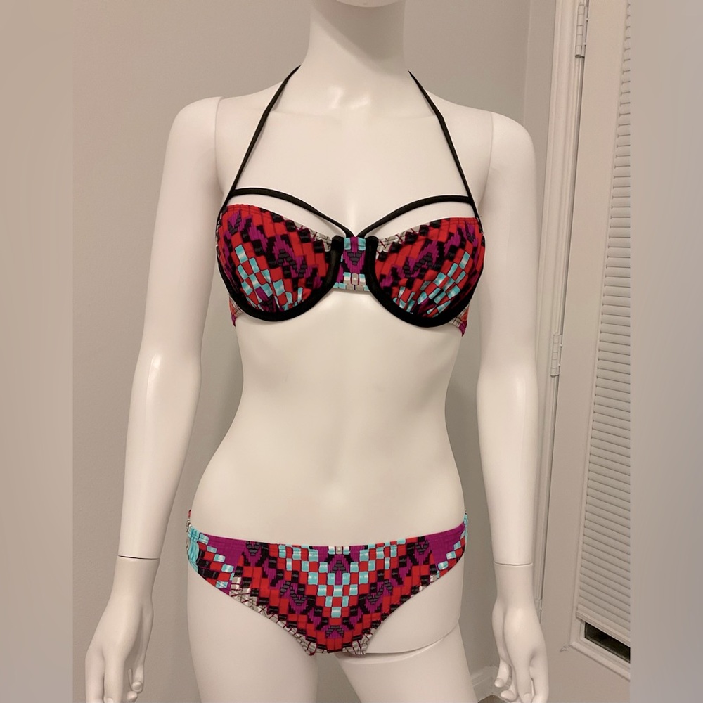 Lab bikini. Multicolor lined women's swimsuit. size -S.